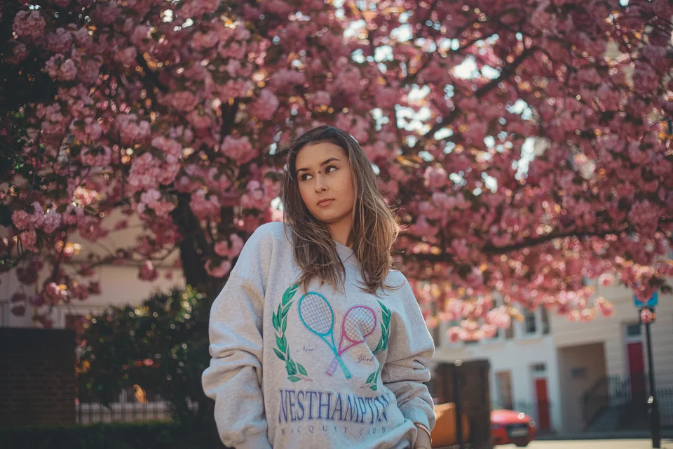 Bella — frame 6