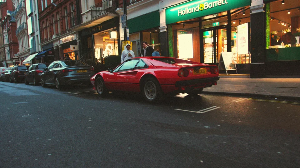 Ferrari 308 GTB — frame 5