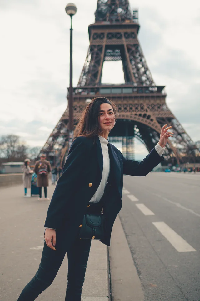 Paris — frame 4