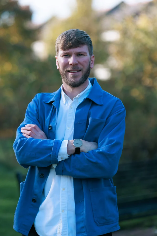 Budget Headshot — example