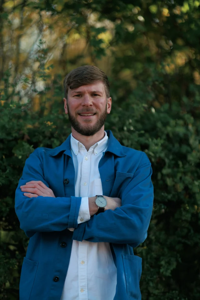 Mitya — on-location headshot
