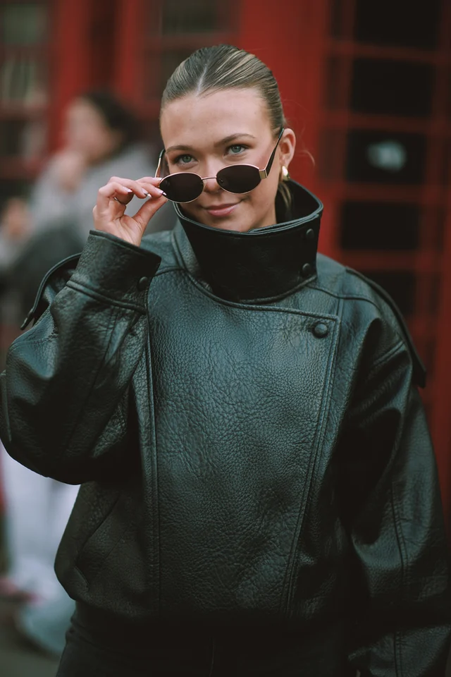 Strangers — London