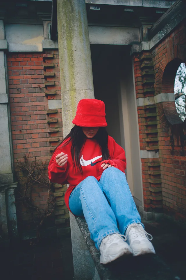 Leila — frame 3